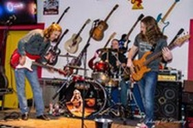 Jim Suhler & Monkey Beat (2)